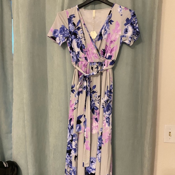 Pink blush maternity maxi dress - Picture 2 of 2